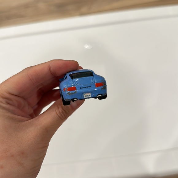 Cute small Disney Pixar Cars toy - Picture 2 of 3
